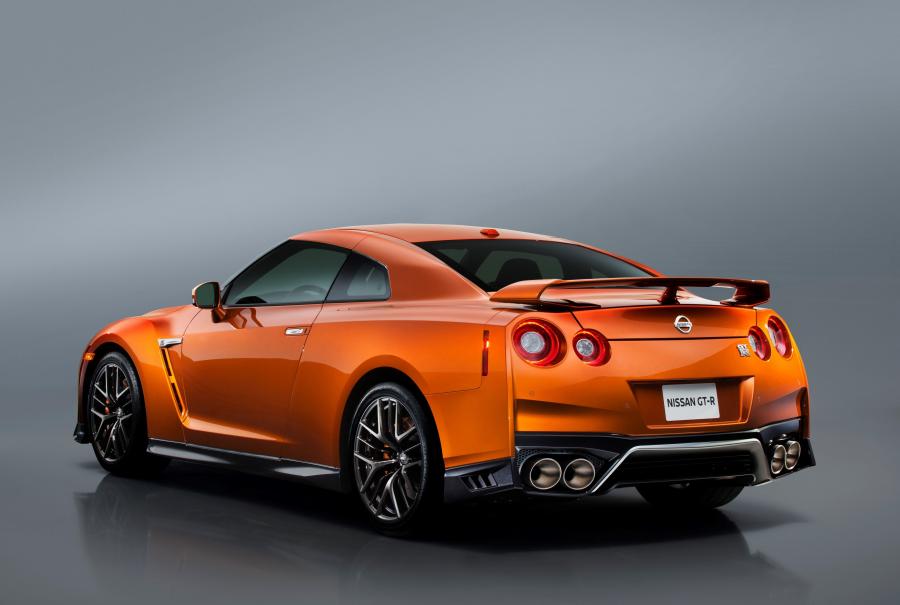 Nissan GT-R 2016 года  (US) (фото 26 из 57)